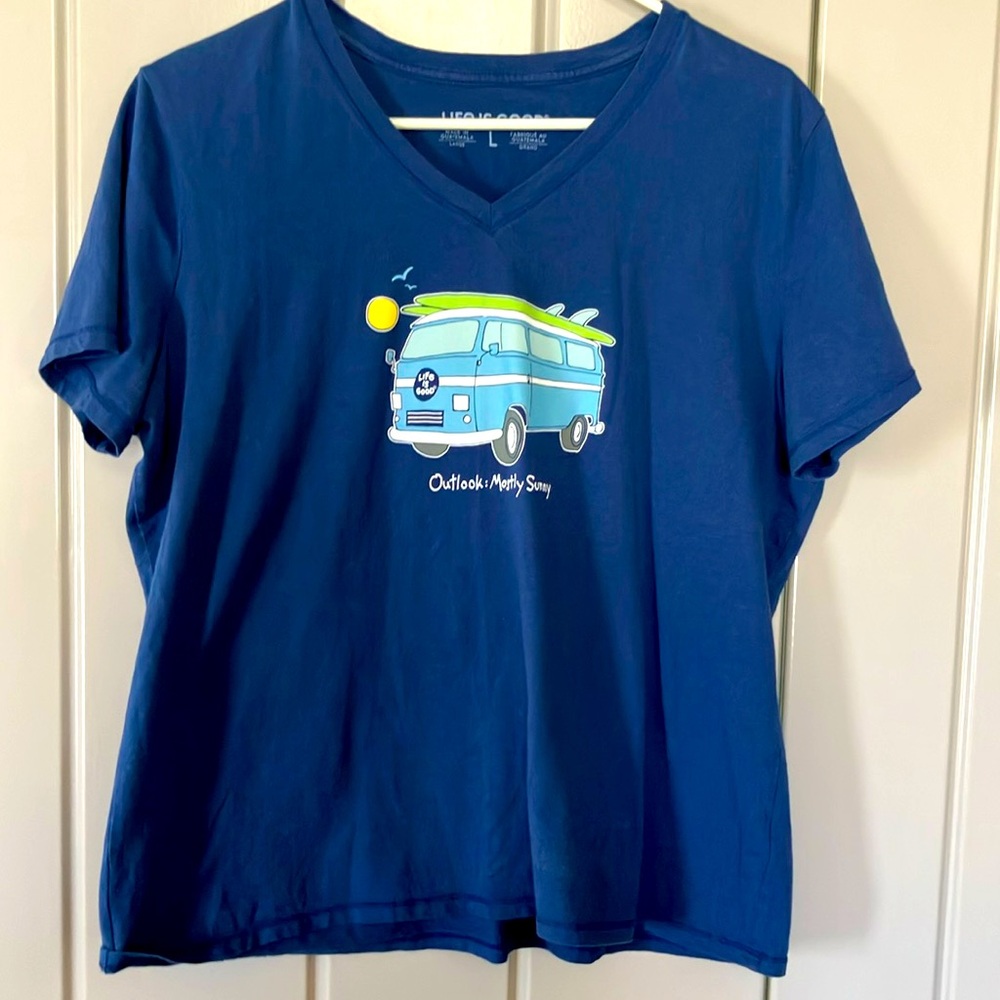 Life Is Good V Neck T Shirt Size Large EUC